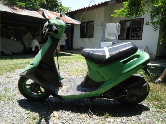 ขายสกู๊ตเตอร์สำหรับจ่ายตลาด สภาพเครื่องดี สตาร์ททีเดียวติด ระบบไฟติดหมดครับ ไฟหน้า เลี้ยว ไฟเบรค ขายสกู๊ตเตอร์สำหรับจ่ายตลาด สภาพเครื่องดี สตาร์ททีเดียวติด ระบบไฟติดหมดครับ ไฟหน้า เลี้ยว ไฟเบรค