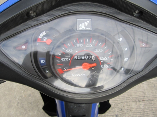 ยังไงก็ขาย wave100sปี50เครื่องพอได้ชุดโอนครบ