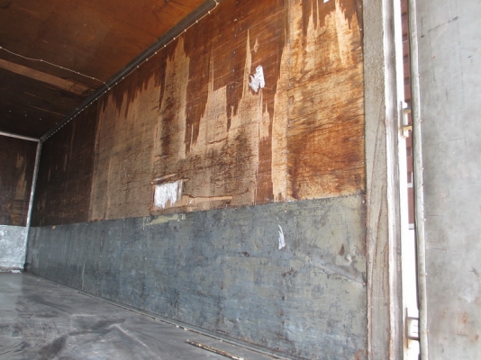 ขายตู้แห้งใส่รถ6ล้อ ประตู2บาน ยาว5.5เมตร สภาพดี