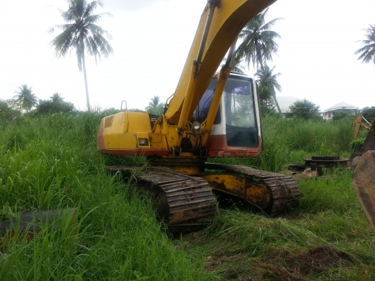 ขายอะใหล่ด่วน KOMATSU PC200-5 ทั้งคัน