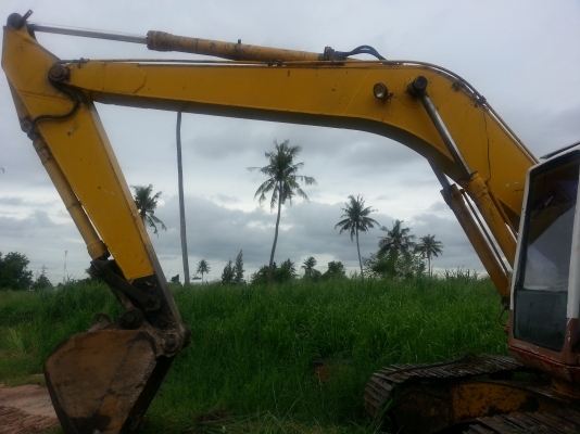 ขายอะใหล่ด่วน KOMATSU PC200-5 ทั้งคัน