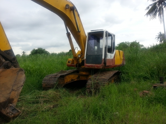 ขายอะใหล่ด่วน KOMATSU PC200-5 ทั้งคัน