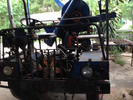 ขายรถนวดข้าว.ตู้เกษตร5ฟุตสเปเชี้ยว 52000 บาท