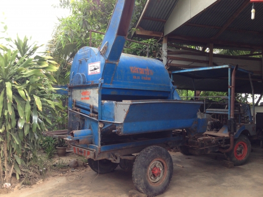 ขายรถนวดข้าว.ตู้เกษตร5ฟุตสเปเชี้ยว 52000 บาท