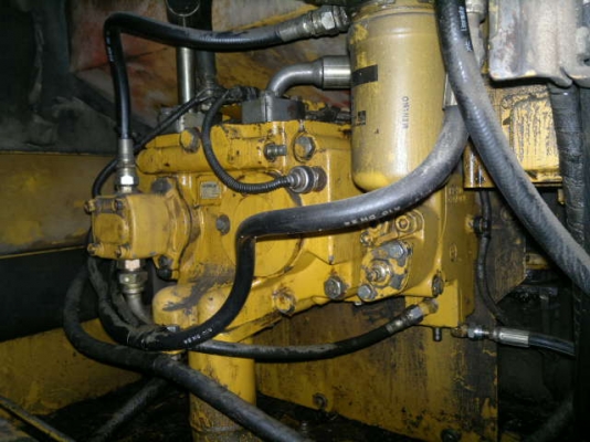 ขายรถแบคโฮ CAT 320-C เอกสารเล่มทะเบียน ไฟฟ้ามี แอร์มี บอร์ดี้สวย ราคาถูกๆสนใจจองด่วน