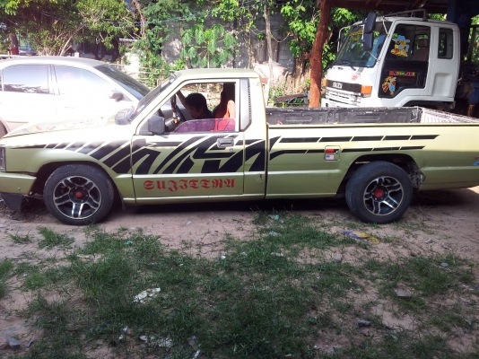 ขาย L200 ปี  33 เครื่องเสียงชุดใหญ่ ครับ