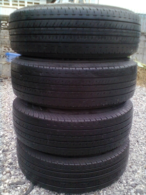 ขายแม็ก ISUZU 6 รู พร้อมยาง บริสโตร์ 215/70R15 ยางสัปดาห์ที่48 ปี12 สวยๆ  1 ชุด