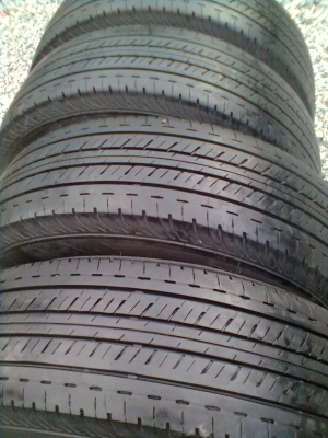 ขายแม็ก ISUZU 6 รู พร้อมยาง บริสโตร์ 215/70R15 ยางสัปดาห์ที่48 ปี12 สวยๆ  1 ชุด