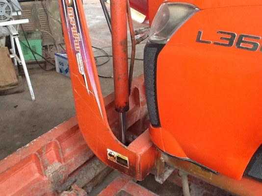 คูโบต้า L3608 4 WD 2 เพลา ใบมีดตราช้าง ยางใหม่ 4 เส้นทำงาน 10XX ชั่วโมงสภาพดี