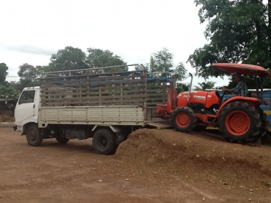 คูโบต้า L3608 4 WD 2 เพลา ใบมีดตราช้าง ยางใหม่ 4 เส้นทำงาน 10XX ชั่วโมงสภาพดี