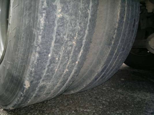 ขายรถหัวลาก 10 ล้อ 2 เพลา พร้อมหางเซมิดั้ม 3 เพลา 9 เมตน สามมิตร ปี.51 NISSAN 454H ปี.53 สวยทั้งหัวทั้งหาง สนใจโทร