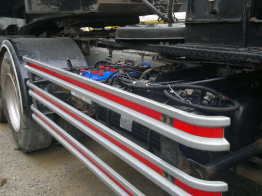 ขายรถหัวลาก 10 ล้อ 2 เพลา พร้อมหางเซมิดั้ม 3 เพลา 9 เมตน สามมิตร ปี.51 NISSAN 454H ปี.53 สวยทั้งหัวทั้งหาง สนใจโทร