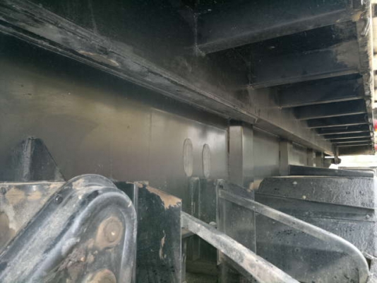 ขายรถหัวลาก 10 ล้อ 2 เพลา พร้อมหางเซมิดั้ม 3 เพลา 9 เมตน สามมิตร ปี.51 NISSAN 454H ปี.53 สวยทั้งหัวทั้งหาง สนใจโทร