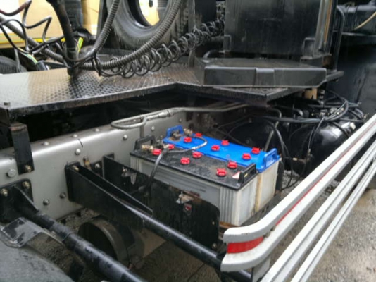 ขายรถหัวลาก 10 ล้อ 2 เพลา พร้อมหางเซมิดั้ม 3 เพลา 9 เมตน สามมิตร ปี.51 NISSAN 454H ปี.53 สวยทั้งหัวทั้งหาง สนใจโทร