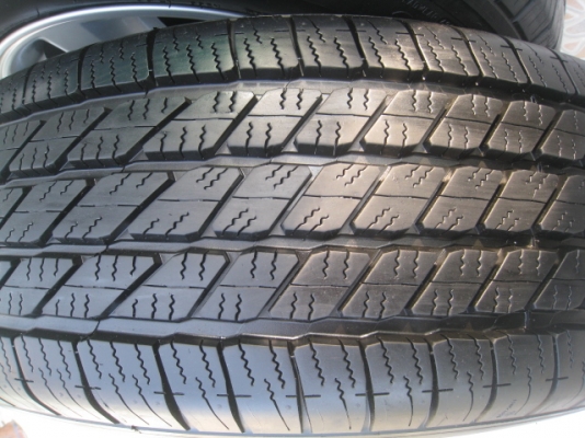 ขายล้อแม็ก Toyota vigo 17"x7.5" et 30 6รู 139+ ยางปี 10,3 เส้นและปี 11,1 เส้น(081-3747940)