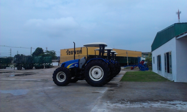 นิวฮอลแลนด์ ป้ายแดง ทุกรุ่น ดาวน์เริ่มต้น 20\% ดอกเบี้ย 0.75 บาท ผ่อนแบบรายเดือน ราย 6 เดือน หรือรายปี ได้นานถึง 5 ปี นิวฮอลแลนด์ ป้ายแดง ทุกรุ่น ดาวน์เริ่มต้น 20\% ดอกเบี้ย 0.75 บาท ผ่อนแบบรายเดือน ราย 6 เดือน หรือรายปี ได้นานถึง 5 ปี