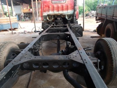 ขายรถหกล้อ ISUZU  NKR  เครื่อง 110  แรง 320,000 บาท ต่อรองได้นิดหน่อย