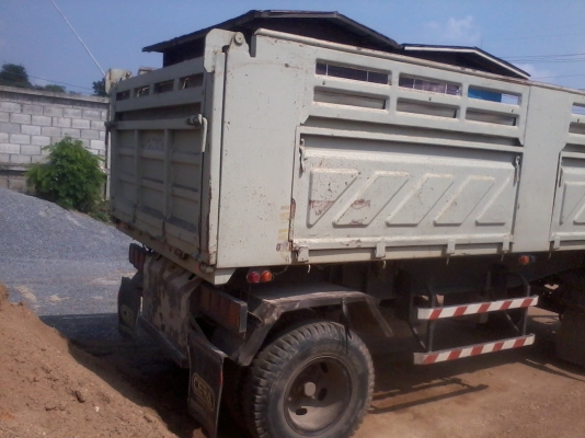 ขายลูกพ่วงดั๊มกระบะสามมิตร