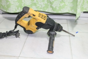 สว่านโรตารีทำงาน3ระบบยี่ห้อDEWALT รุ่นD25313 สภาพพร้อมใช้งานครับ