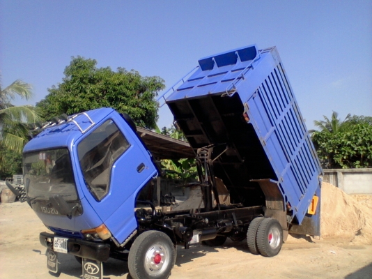 ขายด่วนๆๆๆๆ NPR 135 hp ราคาต่อรองได้ครับ