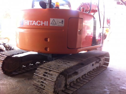 ขายด่วน HITACHI ZX135  นำเข้าเองจากญีปุ่น สภาพสวยมาก ๆๆใบแทรค 60