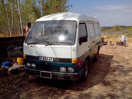 ขายรถตู้ ISUSU บัดดี้ เป็นรถตู่บรรทุก ทะเบียนพร้อมโอน