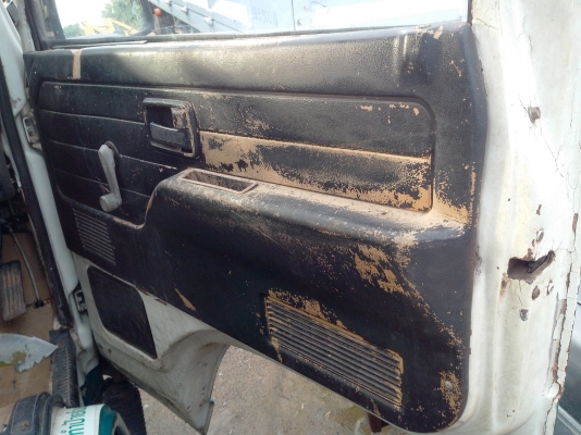 ขายรถตู้ ISUSU บัดดี้ เป็นรถตู่บรรทุก ทะเบียนพร้อมโอน