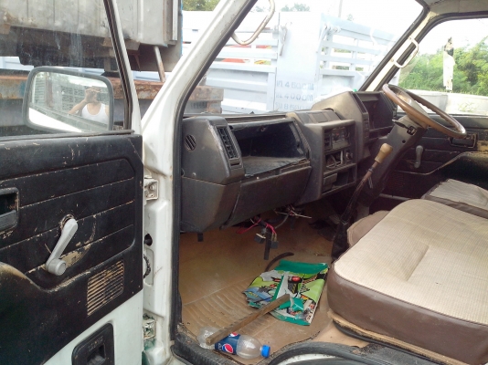 ขายรถตู้ ISUSU บัดดี้ เป็นรถตู่บรรทุก ทะเบียนพร้อมโอน