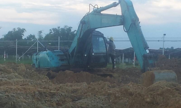 ขายรถแบ็คโฮ kobelco sk 200 mark 5 super เอกสารอินวอยซ์ ช่วงล่างเก็บงานนิดหน่อย