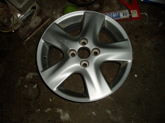 ขายล้อแม็กขอบ15ถูกๆมีวงเดียว