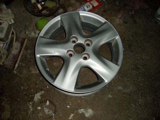 ขายล้อแม็กขอบ15ถูกๆมีวงเดียว