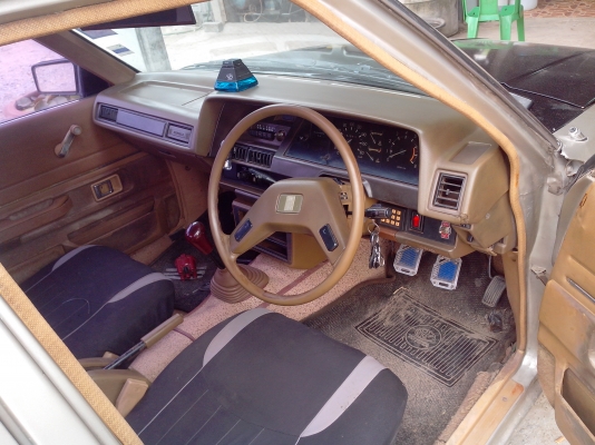 ขายรถ TOYOTA COROLLA DX ขายรถ TOYOTA COROLLA DX