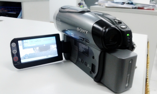 ขายกล้องถ่ายวีดีโอ Sony DCR-DVD803E