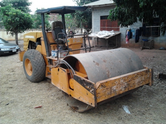 ***ปรับราคา ขาย รถบด ขนาด 10ตัน LEBRERO rehile 910D  2 เพลาสั่นสะเทือน สภาพดี เครื่องMISU แรงดี ปั๊มดี ระบบไฮดรอลิก ใช้งานปกติ  สภาพพร้อมใช้ พร้อมลุยงาน สัญญาซื้อขาย ราคาต่อรองได้ครับ
