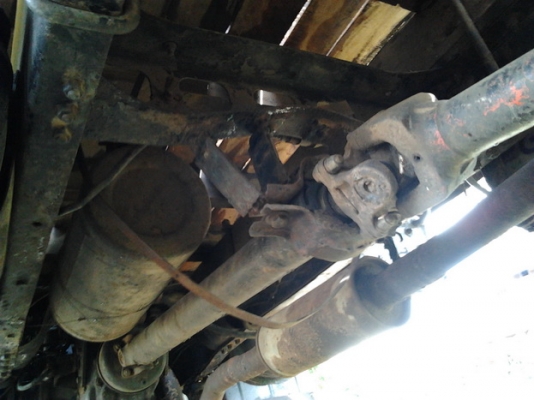 ขาย 6ล้อ HINO FB2WG ยาว5ม.เครื่องWO4D 117HP แห้งดี ไม่เยิ้ม แรงดีประหยัดสุด ช่างล่างใหญ่ คัสซีดี ไม่ผุ Fหน้า-หลัง กระบะพื้นไม้คอกไม้สีสวยสภาพดี พื้นไม่ผุคอกแข็งแรง หัวบางภายในสวยคอนโซลครบ พ.ธรรมดา ยาง8.25ดี6เส้น สีสันสวย พร้อมใช้ พร้อมลุยงาน ราคาต่อรองได้