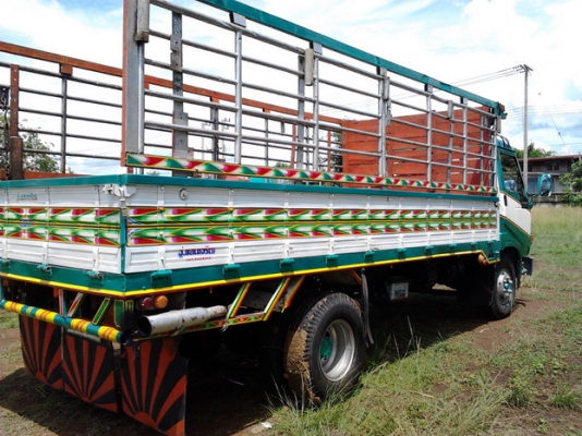 ขาย 6ล้อ HINO FB2WG ยาว5ม.เครื่องWO4D 117HP แห้งดี ไม่เยิ้ม แรงดีประหยัดสุด ช่างล่างใหญ่ คัสซีดี ไม่ผุ Fหน้า-หลัง กระบะพื้นไม้คอกไม้สีสวยสภาพดี พื้นไม่ผุคอกแข็งแรง หัวบางภายในสวยคอนโซลครบ พ.ธรรมดา ยาง8.25ดี6เส้น สีสันสวย พร้อมใช้ พร้อมลุยงาน ราคาต่อรองได้