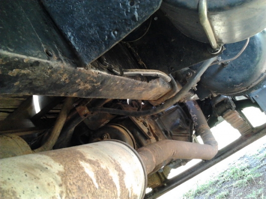 ขาย 6ล้อ HINO FB2WG ยาว5ม.เครื่องWO4D 117HP แห้งดี ไม่เยิ้ม แรงดีประหยัดสุด ช่างล่างใหญ่ คัสซีดี ไม่ผุ Fหน้า-หลัง กระบะพื้นไม้คอกไม้สีสวยสภาพดี พื้นไม่ผุคอกแข็งแรง หัวบางภายในสวยคอนโซลครบ พ.ธรรมดา ยาง8.25ดี6เส้น สีสันสวย พร้อมใช้ พร้อมลุยงาน ราคาต่อรองได้