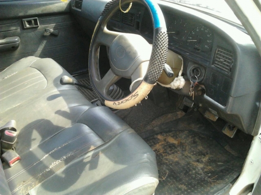 TOYOTA HILUX MIGHTY-X 2.5 MT ปี 38 รถสวยจัดสีบางเดิม ไม่เคยมีอุบัติเหตุหนักเลย เครื่องแน่นแรงดี ภายในเก๋งคอนโซลสวย แอร์เย็น พวงมาลัยธรรมดา กระบะปูพื้นยางลายเนอร์ ช่วงล่างคัชซีสวยมาก ยางสภาพดี 4 เส้นประมาณ 70\% พร้อมใช้งาน เอกสารเล่มทะเบียนครบพร้อมโอน ราคาต TOYOTA HILUX MIGHTY-X 2.5 MT ปี 38 รถสวยจัดสีบางเดิม ไม่เคยมีอุบัติเหตุหนักเลย เครื่องแน่นแรงดี ภายในเก๋งคอนโซลสวย แอร์เย็น พวงมาลัยธรรมดา กระบะปูพื้นยางลายเนอร์ ช่วงล่างคัชซีสวยมาก ยางสภาพดี 4 เส้นประมาณ 70\% พร้อมใช้งาน เอกสารเล่มทะเบียนครบพร้อมโอน ราคาต