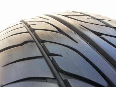 ขายยาง215/60/16 ปี 1612 DUNLOP LM703  1 ชุด