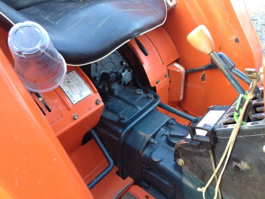 ขายคูโบต้าL2602 4WD สภาพสวยๆคับเครื่องดีพร้อมใช้คับ 088-4267077แอ๊ป