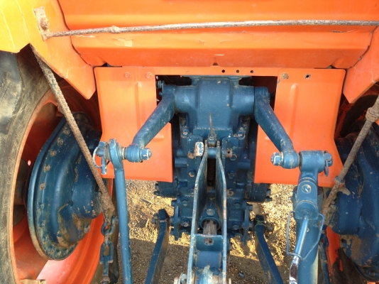 ขายคูโบต้าL2602 4WD สภาพสวยๆคับเครื่องดีพร้อมใช้คับ 088-4267077แอ๊ป