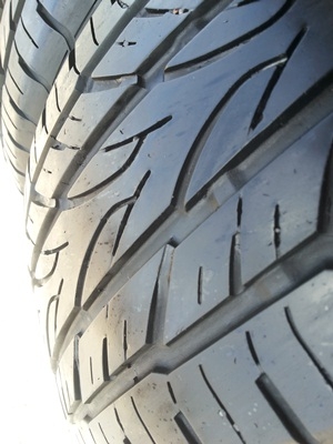 ขายยาง 205/55/16 ปี 4409 YOKOHAMA Adrive   1  คู่