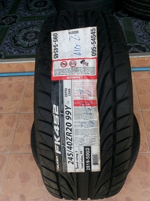 ขายยางใหม่ 245/40/20 ปี 2812 FALKEN   1  เส้น