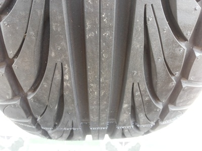 ขายยางใหม่ 245/40/20 ปี 2812 FALKEN   1  เส้น