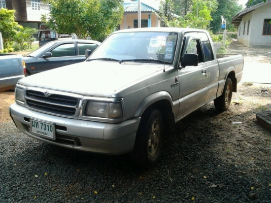 MAZDA FIGHTER SUPER SALOON 2.5 MT ปี 41 รถบ้านสภาพดีสีบางเดิมๆ เครื่องฟิตใหม่แรงดี ภายในเก๋งคอนโซลสวยครบ แอร์เย็น พวงมาลัยเพาเวอร์ กระบะไม่มีผุกร่อน ช่วงล่างคัชซีสวยไม่มีดาม ยางสภาพดี 4 เส้นประมาณ 60\% พร้อมใช้งาน เอกสารเล่มทะเบียนครบพร้อมโอน ราคาต่อรอ
