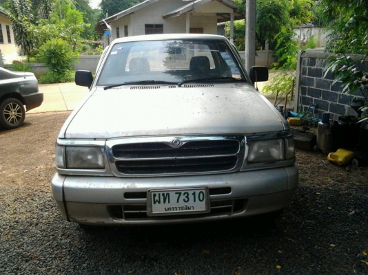 MAZDA FIGHTER SUPER SALOON 2.5 MT ปี 41 รถบ้านสภาพดีสีบางเดิมๆ เครื่องฟิตใหม่แรงดี ภายในเก๋งคอนโซลสวยครบ แอร์เย็น พวงมาลัยเพาเวอร์ กระบะไม่มีผุกร่อน ช่วงล่างคัชซีสวยไม่มีดาม ยางสภาพดี 4 เส้นประมาณ 60\% พร้อมใช้งาน เอกสารเล่มทะเบียนครบพร้อมโอน ราคาต่อรอ