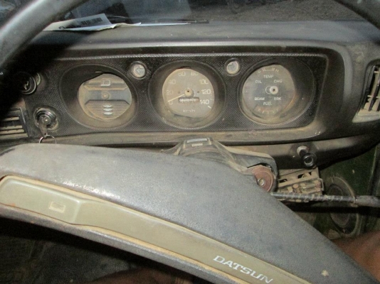 ขาย datsun โบราณเดิมๆ สภาพดีระบบไฟใช้ได้