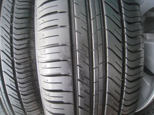 ขายล้อแม็ก Honda city 15"x5.5" et 45 4รู100 + ยางปี 4412  (081-3747940)