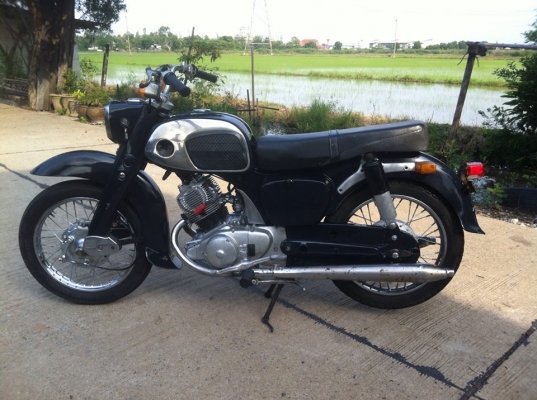 ขาย c92 ของครบ 47500 แท้ๆ สวยๆ ทะเบียนโอน เครื่อง ของเดิมเยอะ สีสวยๆ 0918759329