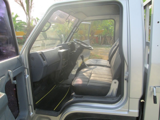 ISUZU NHR ตาหวาน เครื่อง 4JB1 2800CC.ป้ายเล็กไม่ติดเวลา ISUZU NHR ตาหวาน เครื่อง 4JB1 2800CC.ป้ายเล็กไม่ติดเวลา